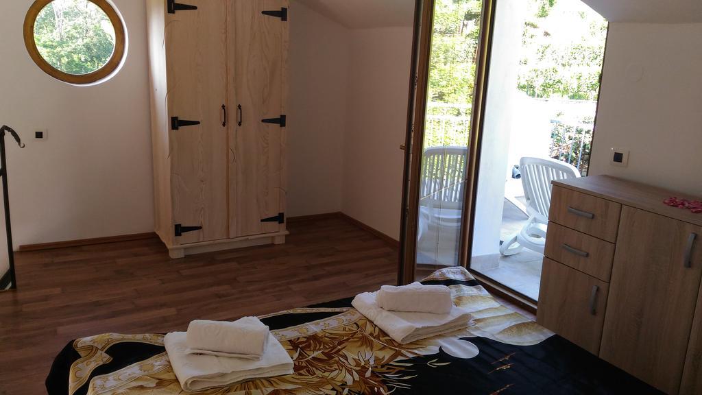 Apartment Mond Virpazar Exteriör bild